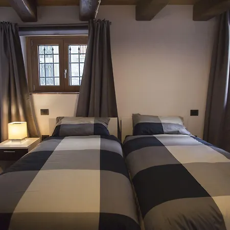 Largo Alighieri فندق مبيت وإفطار