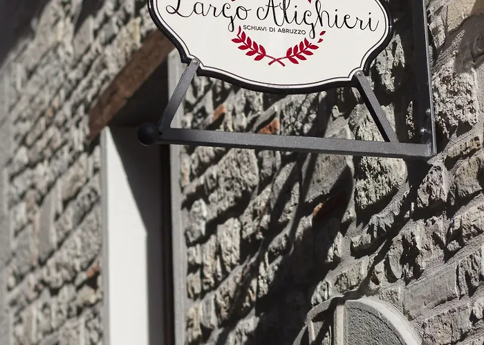 Largo Alighieri فندق مبيت وإفطار